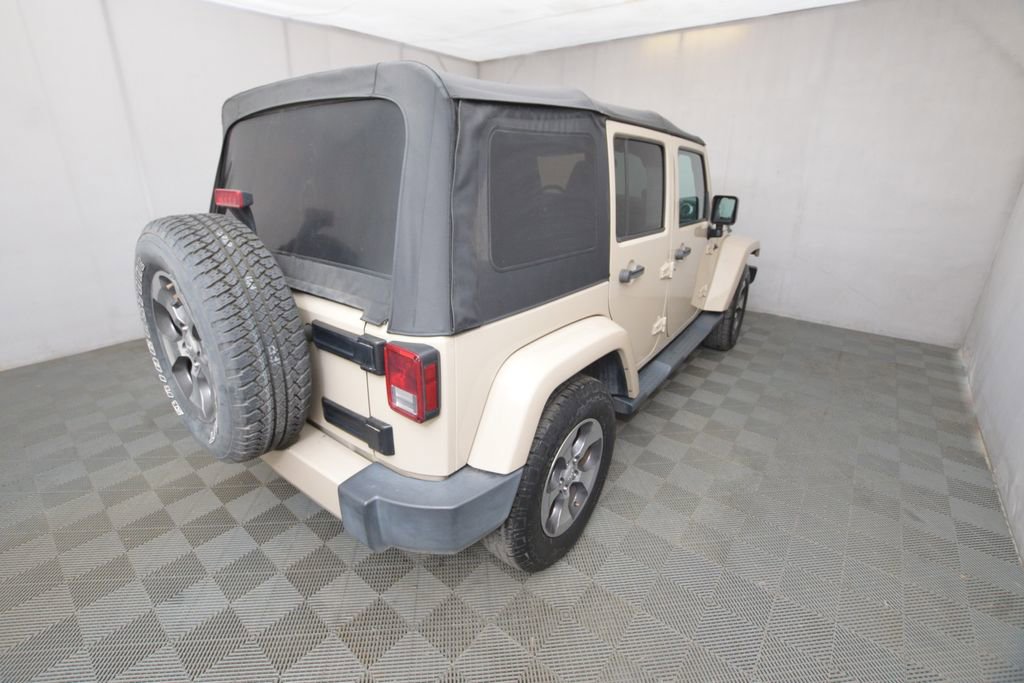 Used 2016 Jeep Wrangler Unlimited Sahara image 5