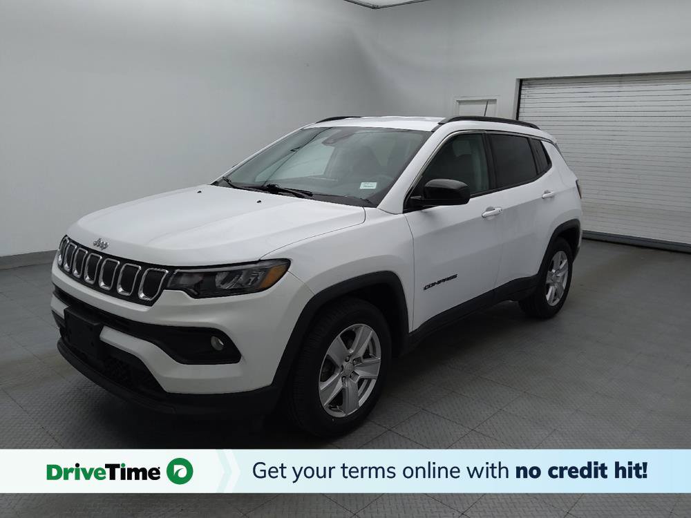 Used 2022 Jeep Compass Latitude FWD image 1