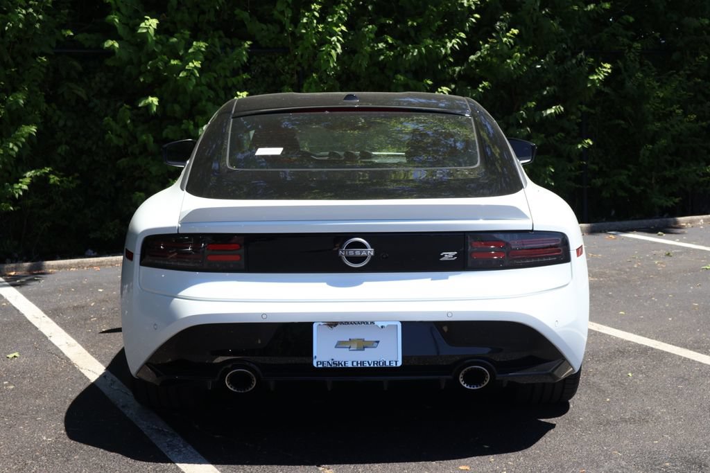 Used 2023 Nissan Z w/ Floor Mat Package (L93) RWD image 6