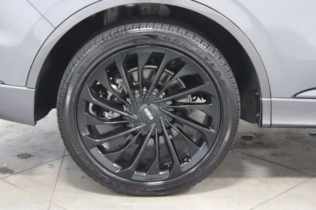 Used 2022 Lincoln Aviator Reserve w/ Equipment Group 201A AWD/4WD image 13