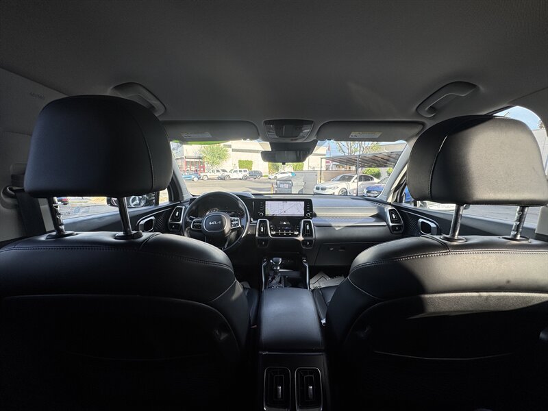 Used 2023 Kia Sorento S FWD image 31