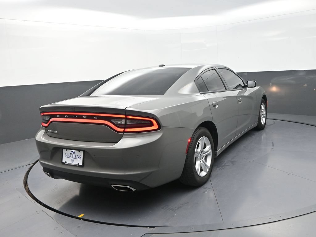 Used 2019 Dodge Charger SXT RWD image 11