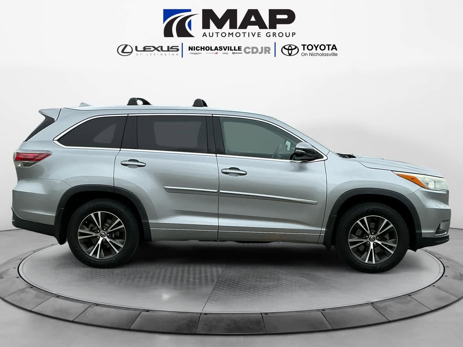 Used 2016 Toyota Highlander XLE w/ Protection Package #3 FWD image 6