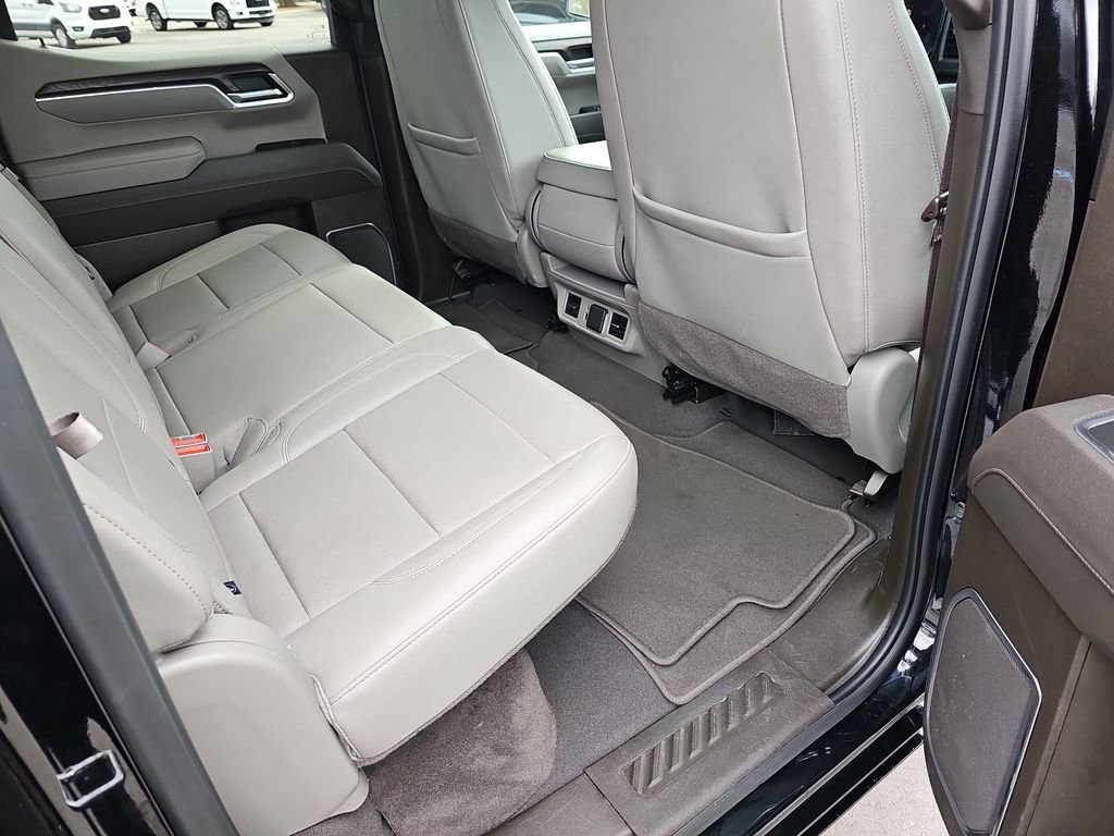 Used 2025 GMC Sierra 1500 SLT image 14