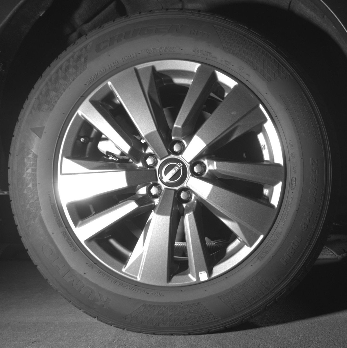 Used 2025 Nissan Pathfinder SV image 15