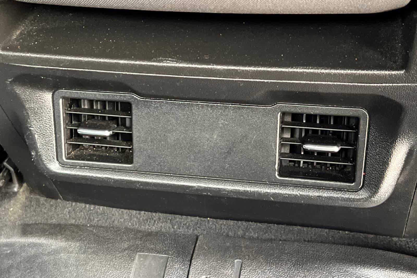 Used 2022 Chevrolet Silverado 2500 LT AWD/4WD image 15