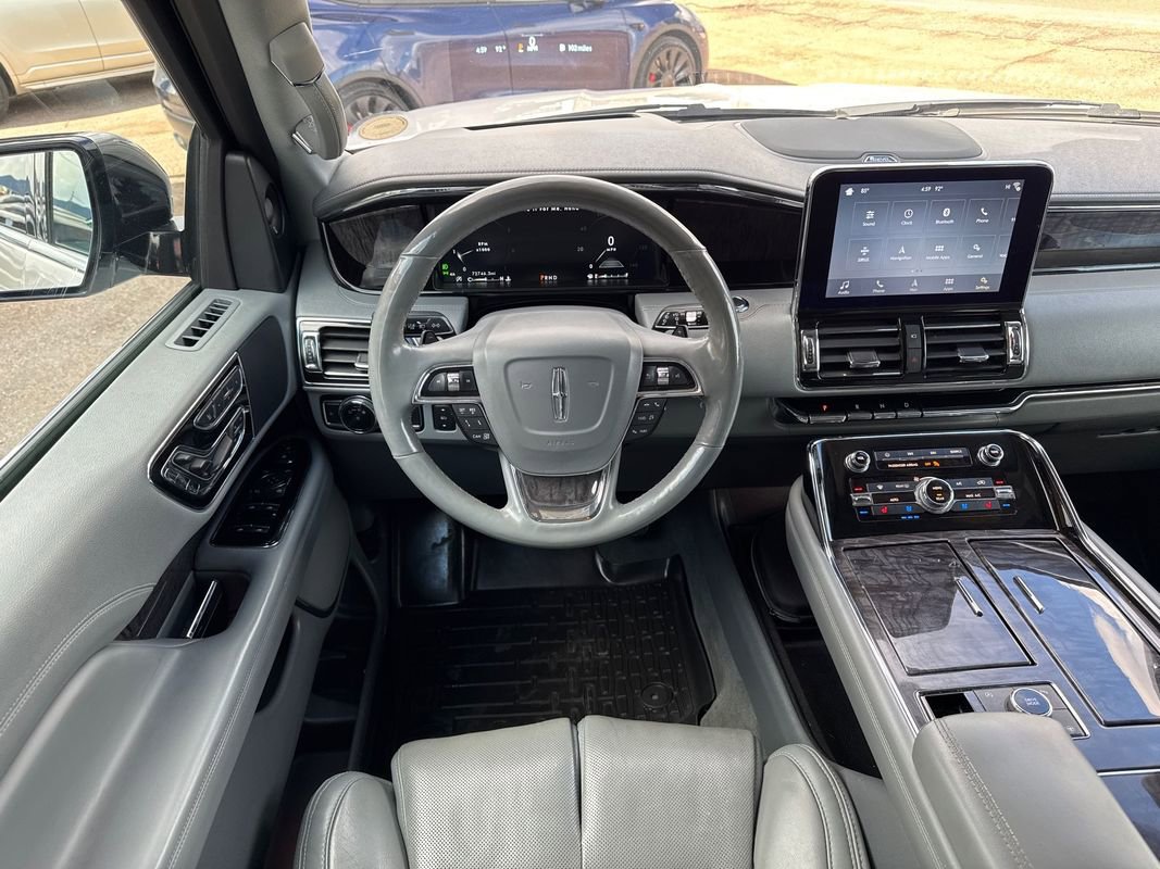 Used 2019 Lincoln Navigator L Reserve w/ Cargo Package AWD/4WD image 23