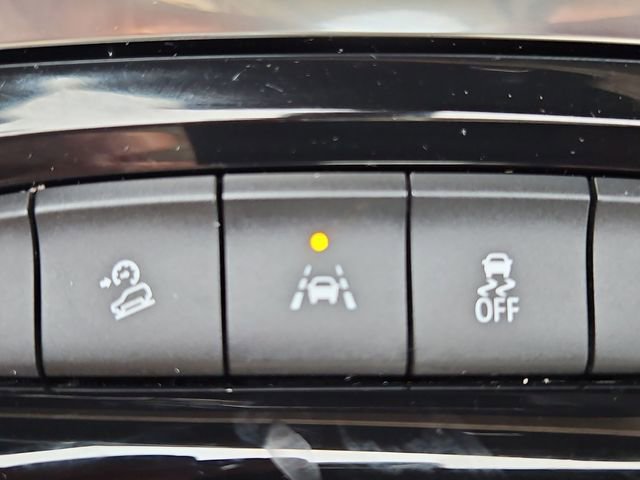 Used 2023 Buick Envision Avenir image 44