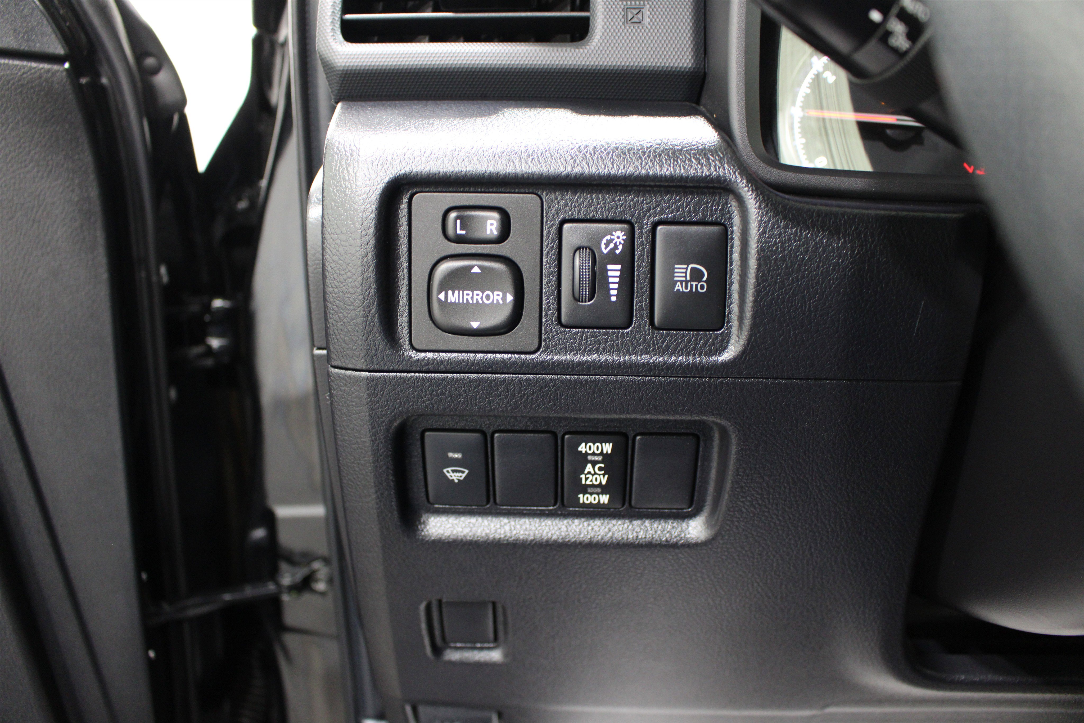 Used 2020 Toyota 4Runner Nightshade AWD/4WD image 9