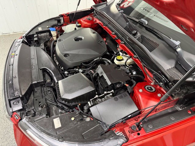 Used 2019 Volvo XC40 T5 Momentum AWD/4WD image 29