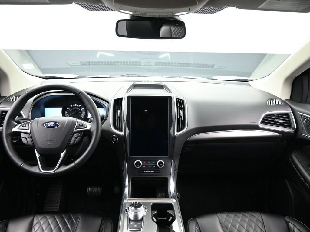 Used 2024 Ford Edge Titanium image 26