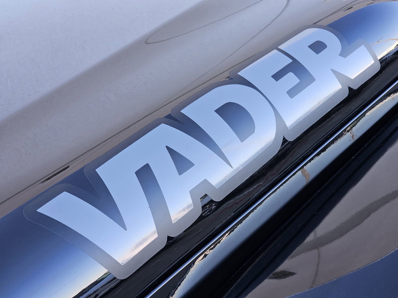 Used 2023 Jeep Gladiator Sport image 16