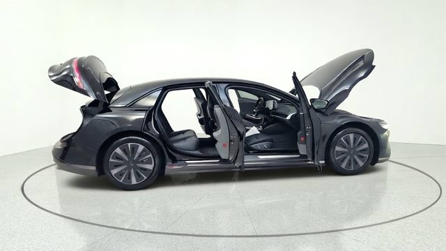 Used 2024 Lucid Air Pure RWD image 19