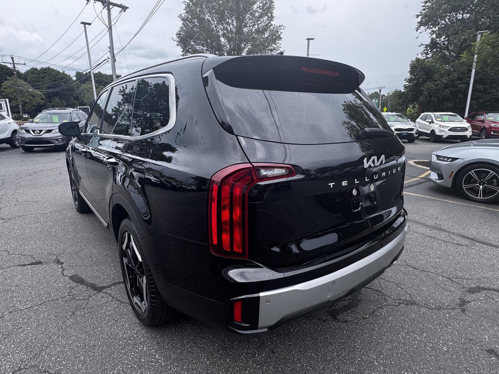 Used 2023 Kia Telluride S AWD/4WD image 5