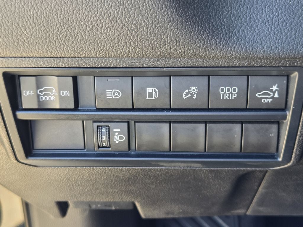 Used 2025 Toyota Sequoia SR5 AWD/4WD image 24