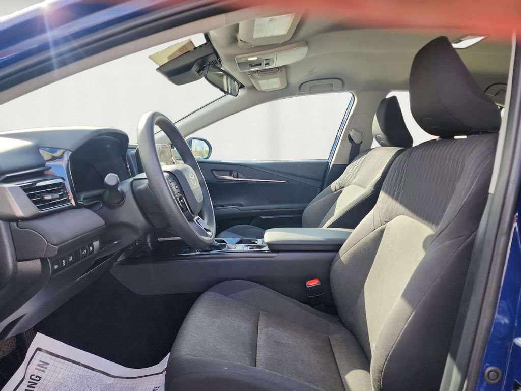 Certified 2025 Toyota Camry LE image 9