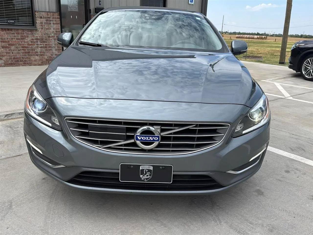 Used 2017 Volvo S60 T5 Inscription Platinum FWD image 6