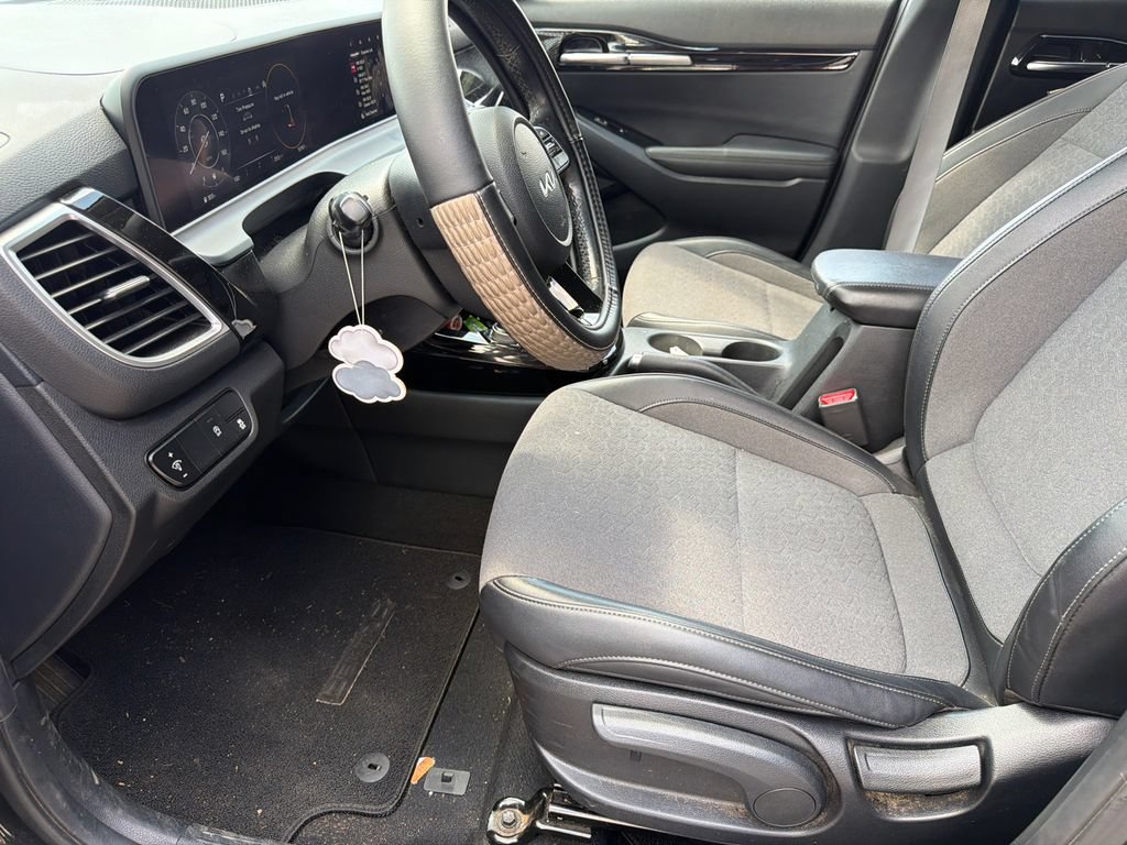 Used 2024 Kia Seltos S FWD image 17