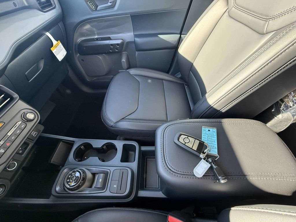 New 2026 Ford Maverick Lariat w/ Black Appearance Package AWD/4WD image 19