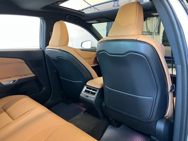 New 2026 Lexus ES 350e FWD image 54