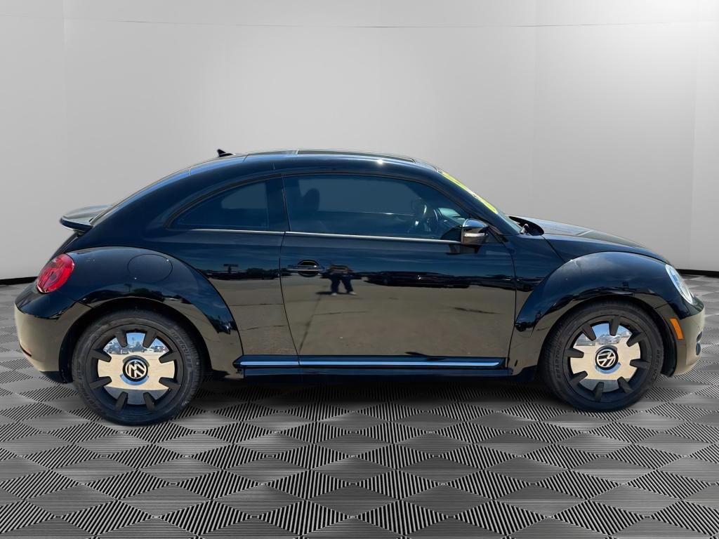 Used 2016 Volkswagen Beetle 1.8T SEL FWD image 2