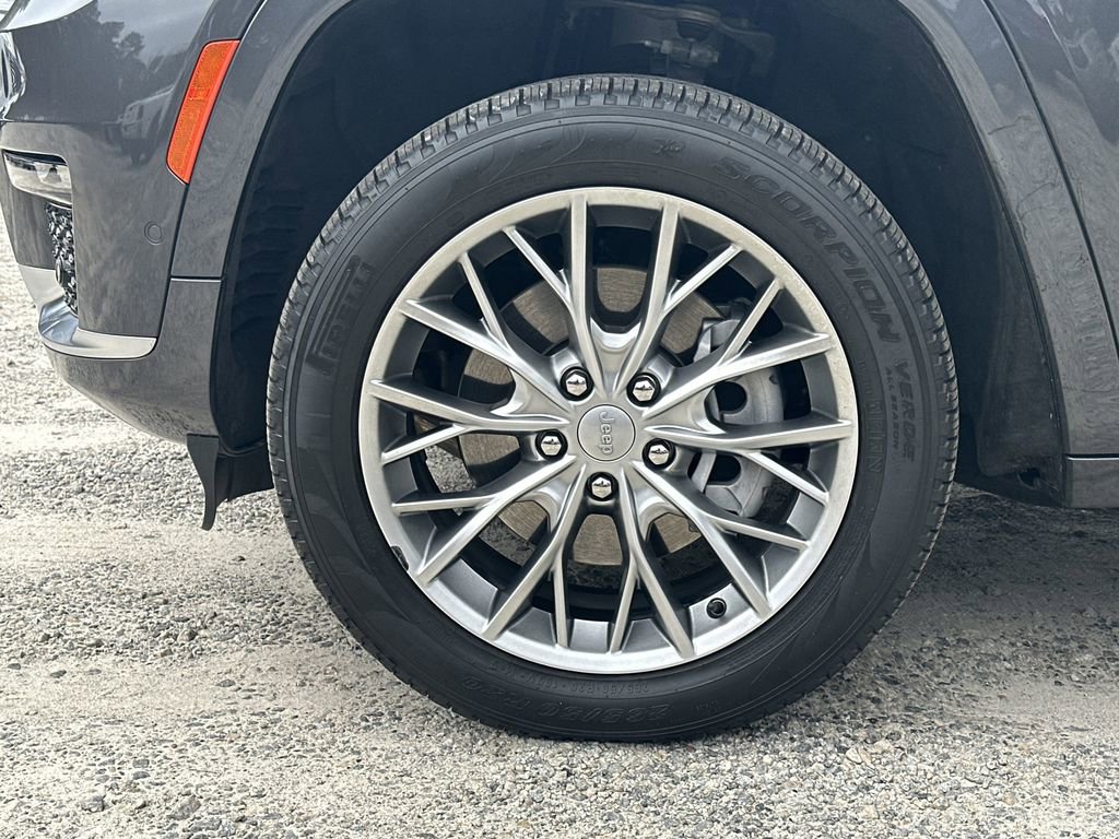 Used 2024 Jeep Grand Cherokee L Summit w/ Advanced Protech Group IV image 11