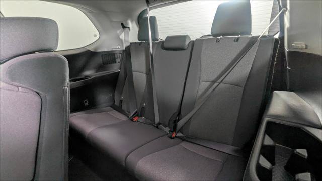 Used 2025 Toyota Grand Highlander FWD image 17