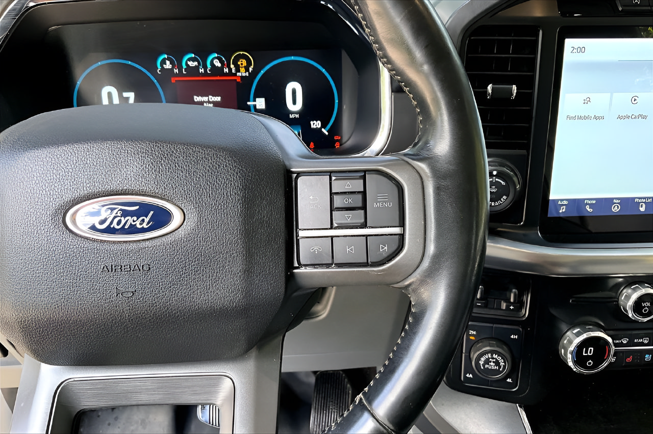 Used 2021 Ford F150 Lariat w/ Equipment Group 502A High AWD/4WD image 11