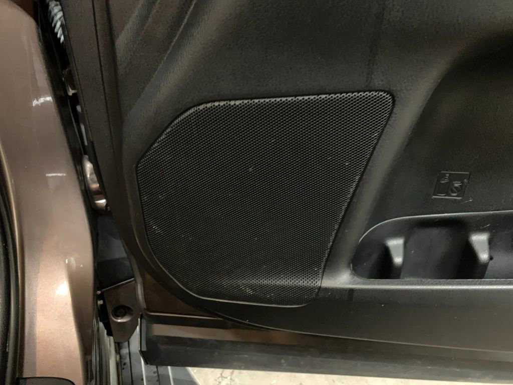 Used 2018 Toyota Highlander Limited image 23