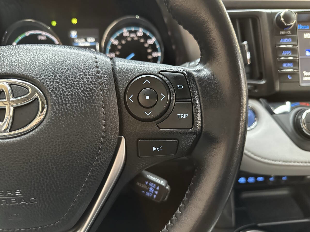 Used 2016 Toyota RAV4 Limited image 22