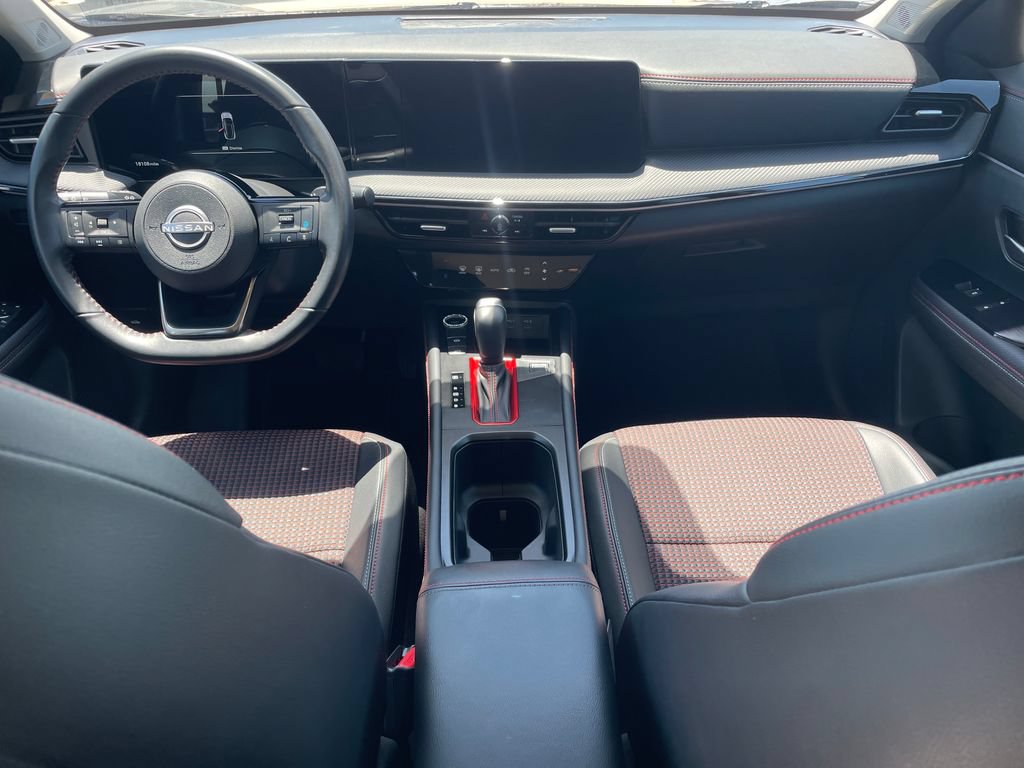 Certified 2025 Nissan Kicks SR FWD image 12