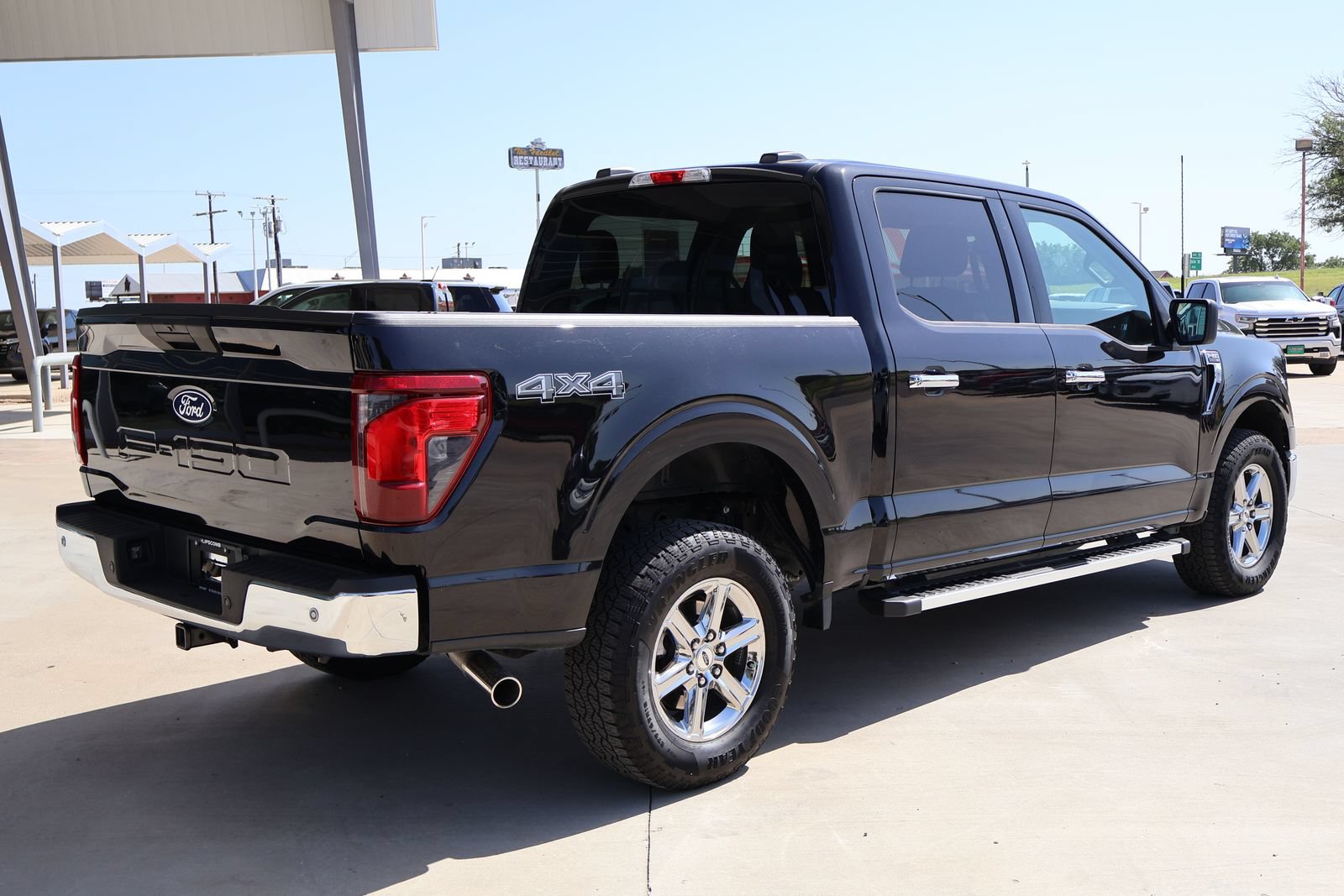 Used 2025 Ford F150 XLT w/ Equipment Group 301A Standard AWD/4WD image 8