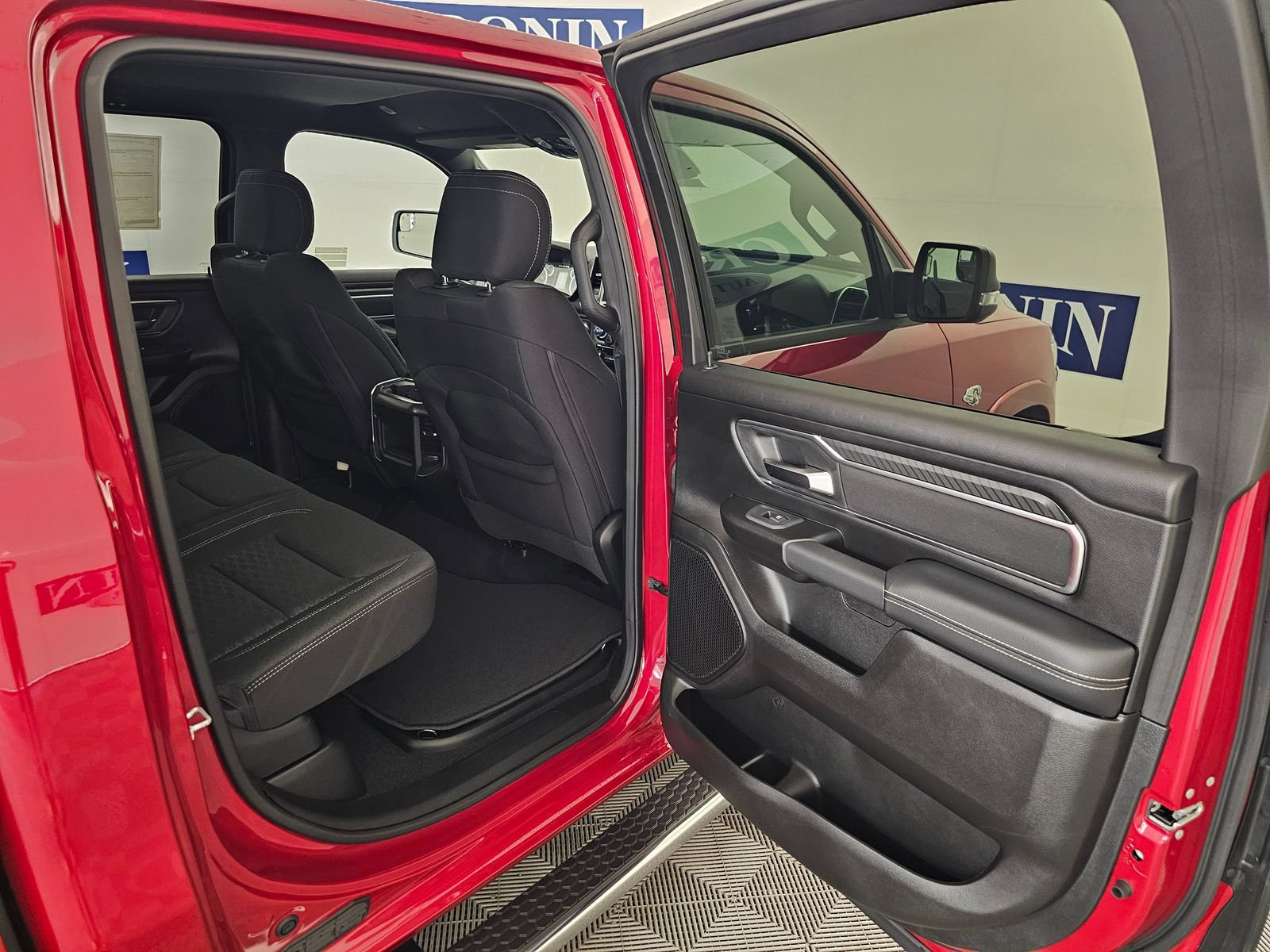 New 2026 RAM 1500 Big Horn AWD/4WD image 20
