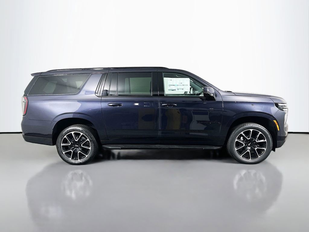 New 2026 Chevrolet Suburban RST w/ Comfort Package AWD/4WD image 4