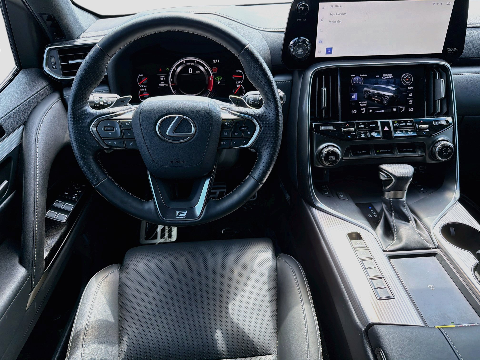 Used 2023 Lexus LX 600 F Sport w/ Accessory Package (Z1) AWD/4WD image 18