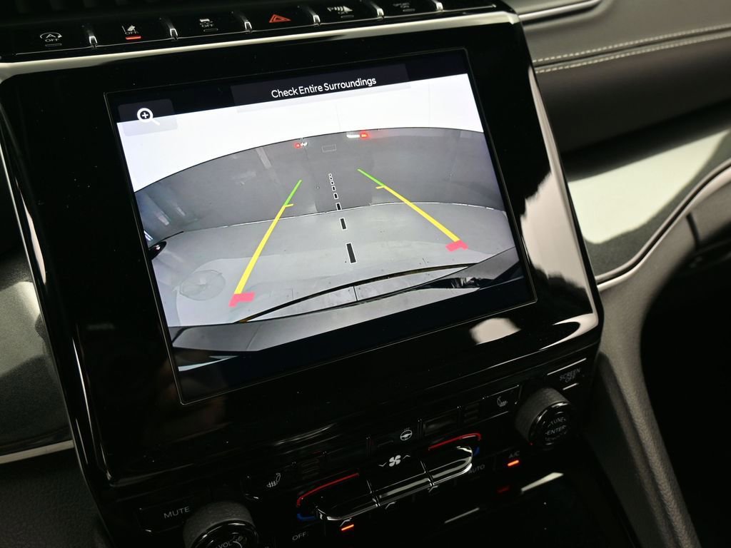 Used 2021 Jeep Grand Cherokee L Laredo image 22