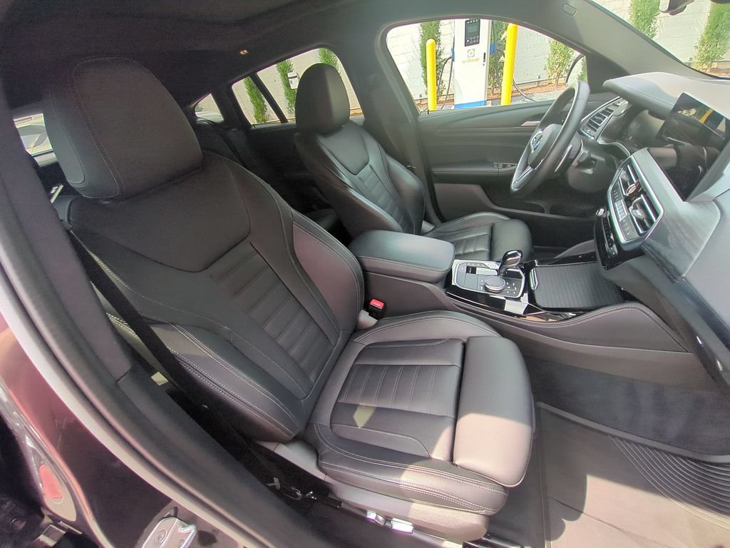 Used 2023 BMW X4 M40i AWD/4WD image 35