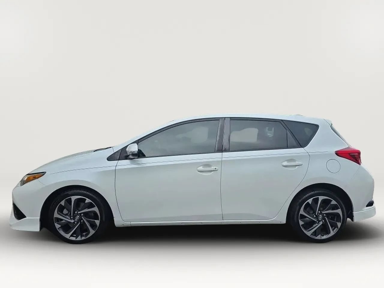 Used 2016 Scion iM FWD image 5