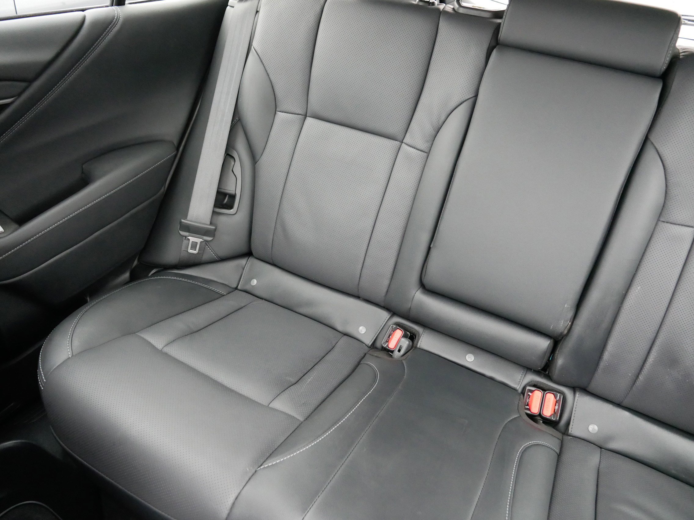 Certified 2025 Subaru Outback Limited image 12