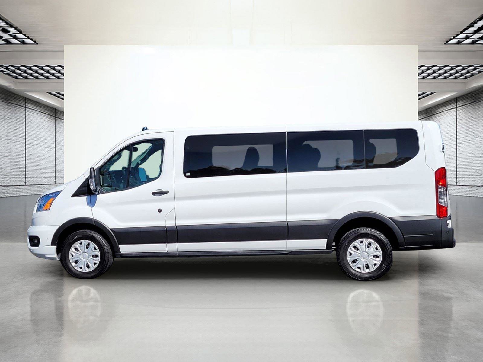 Used 2022 Ford Transit 350 XLT image 10