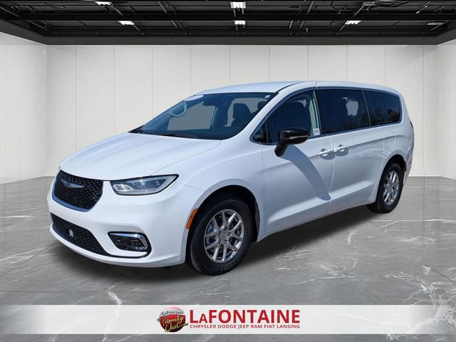Used 2024 Chrysler Pacifica Touring-L image 1