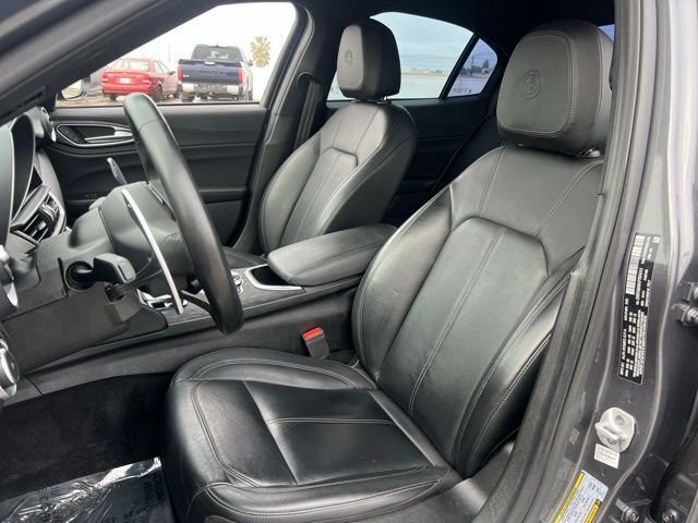 Used 2023 Alfa Romeo Giulia Sprint image 12