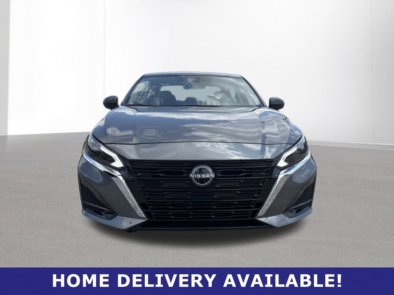 Used 2025 Nissan Altima 2.5 SV image 2