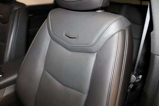 Used 2025 Cadillac XT5 Premium Luxury image 10