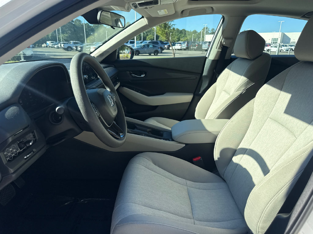 Certified 2026 Honda Accord SE image 13