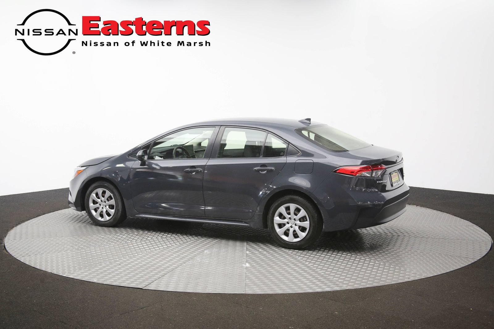 Used 2023 Toyota Corolla LE w/ Carpet Mat Package (TMS) FWD image 93