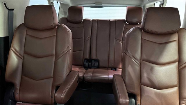 Used 2018 Cadillac Escalade ESV Premium Luxury image 30