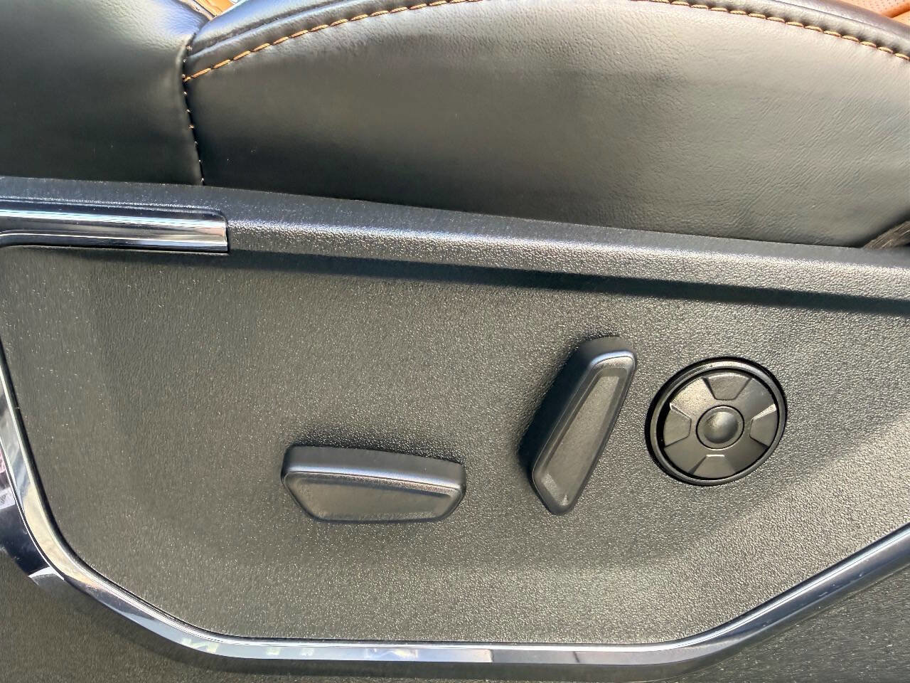 Used 2024 Ford F450 Platinum w/ FX4 Off-Road Package image 22