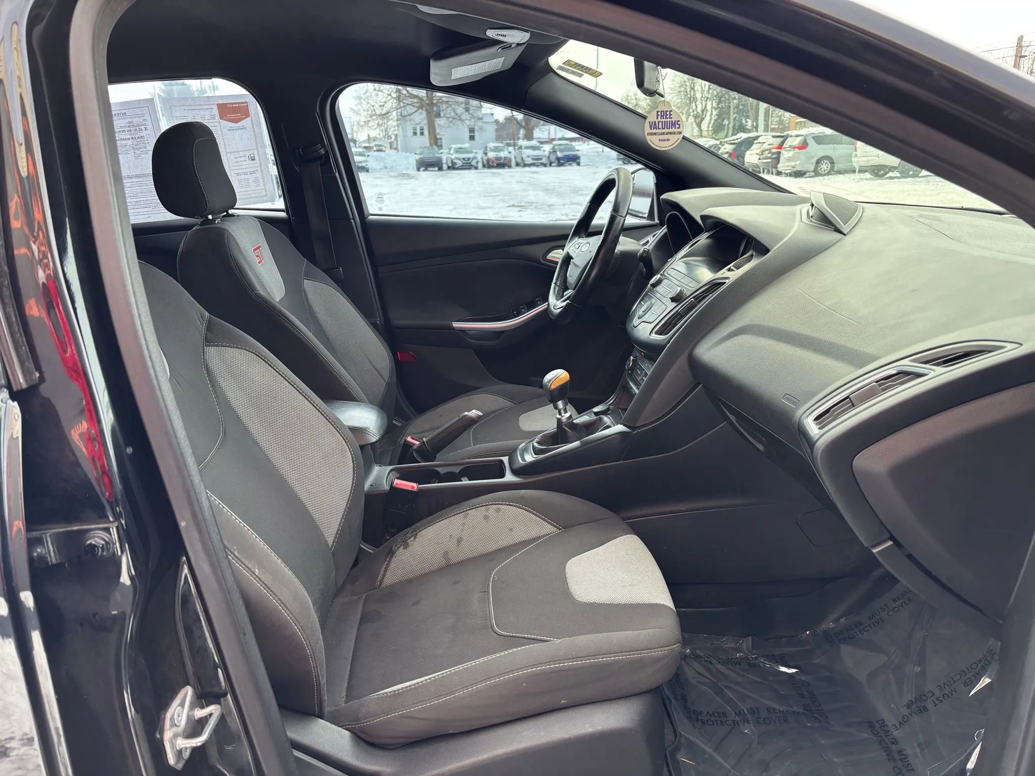 Used 2018 Ford Focus ST image 16
