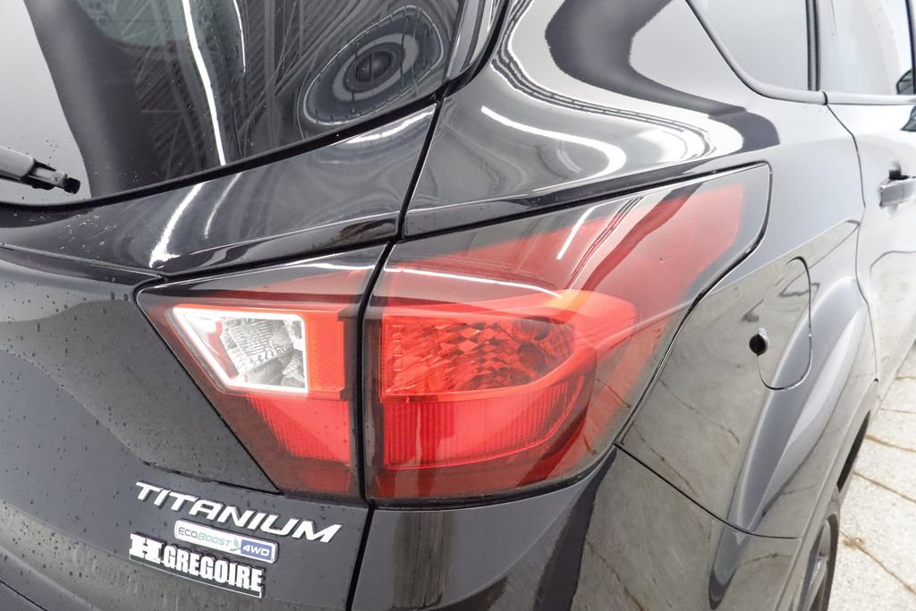 Used 2019 Ford Escape Titanium AWD/4WD image 18